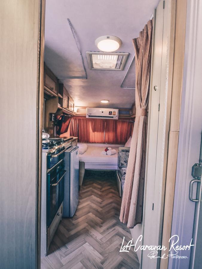 Loft Caravan Resort Хаадчаосамран Екстер'єр фото